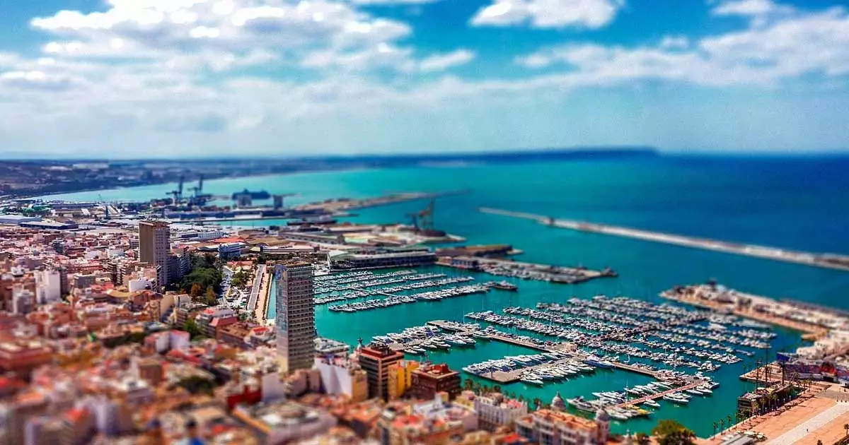 Une semaine à Alicante Pour Débattre de la Globalisation
